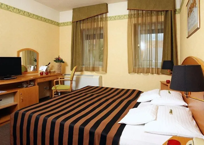 Szent Janos Hotel Eger